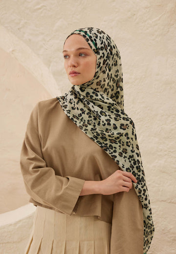 Soft Yeşil Leopar Desen Rami Şal