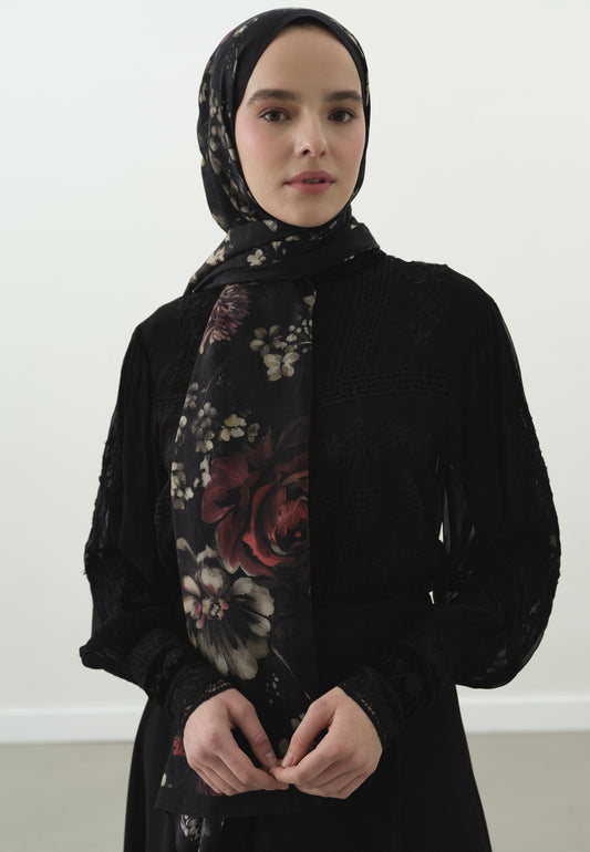 Siyah Mıdnıght Rose Desenli Pamuk Viskon Şal