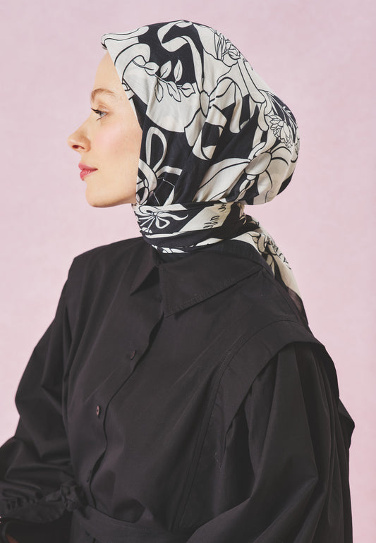 Eternal Love Desen Floş Viskon Eşarp Black
