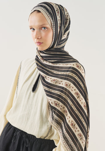 Siyah Floral Lines Desen Soft Viskon Şal