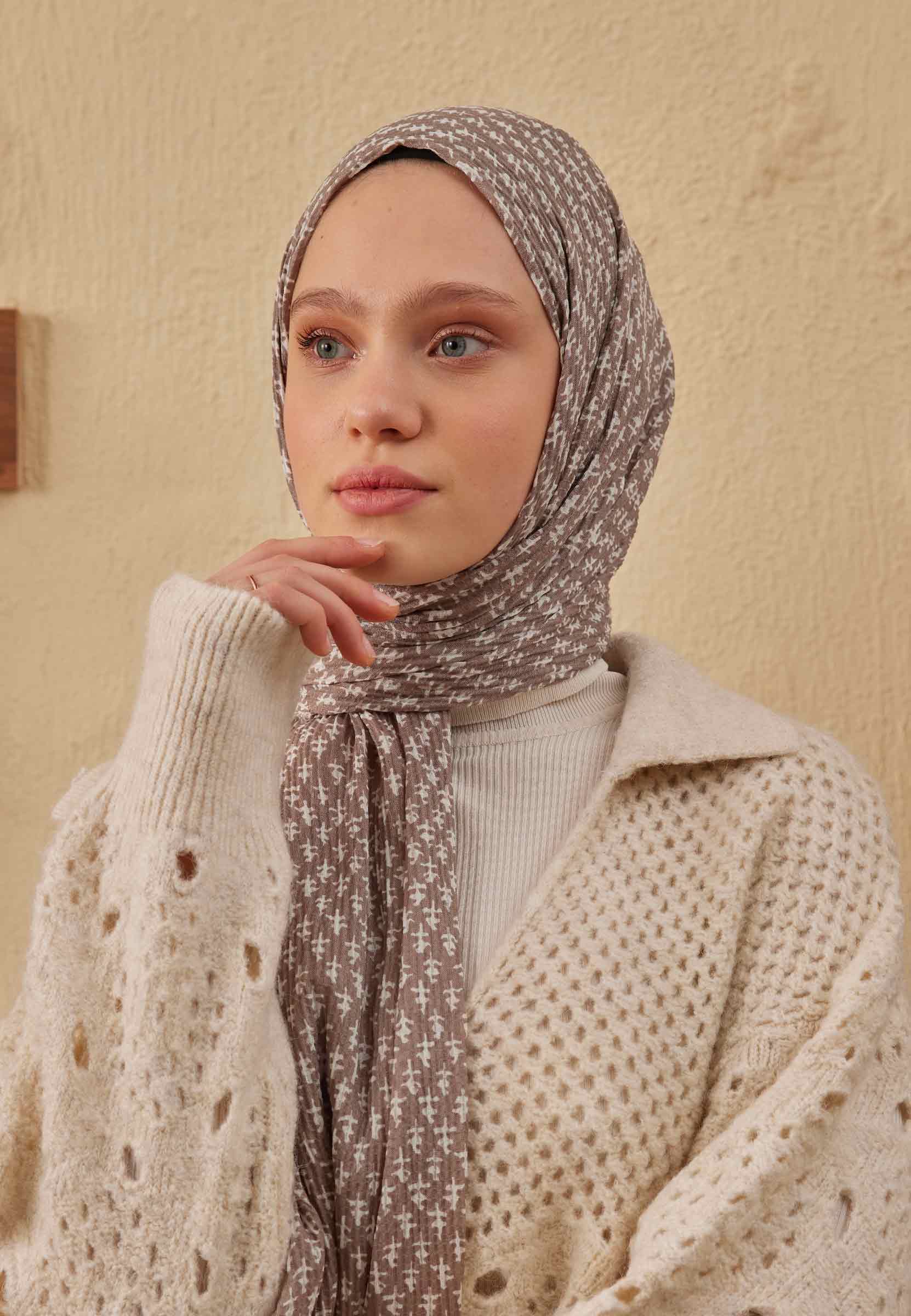ethnic hijab