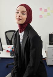 ATHLETIC HIJAB BURGUNDY