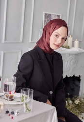 JANJAN HIJAB MAROON