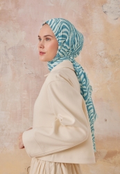 ZEBRA PATTERN CRINKLE COTTON HIJAB OCEAN