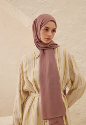 RAMI VISCOSE HIJAB VINTAGE ROSE RAMI VISCOSE HIJAB VINTAGE ROSE
