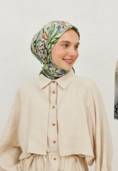 BLOOM PATTERN COTTON VAIL SCARF INDIGO BLOOM PATTERN COTTON VAIL SCARF INDIGO