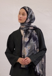 SOFT DAISY PATTERN RAMI HIJAB NAVY BLUE SOFT DAISY PATTERN RAMI HIJAB NAVY BLUE