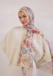 VINTAGE GARDEN PATTERN RAMI HIJAB BUTTER VINTAGE GARDEN PATTERN RAMI HIJAB BUTTER