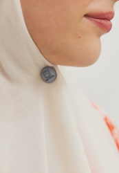 LOGOLU MIKNATISLI İĞNE GRİ