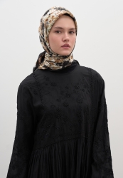 CHERRY BLOSSOM PATTERNED COTTON VISCOSE SCARF BLACK