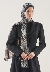 WILD ZEBRA PATTERN RAMI HIJAB BROWN