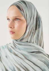 DARK BATIK PATTERNED SOFT VISCOSE HIJAB LIGHT BLUE