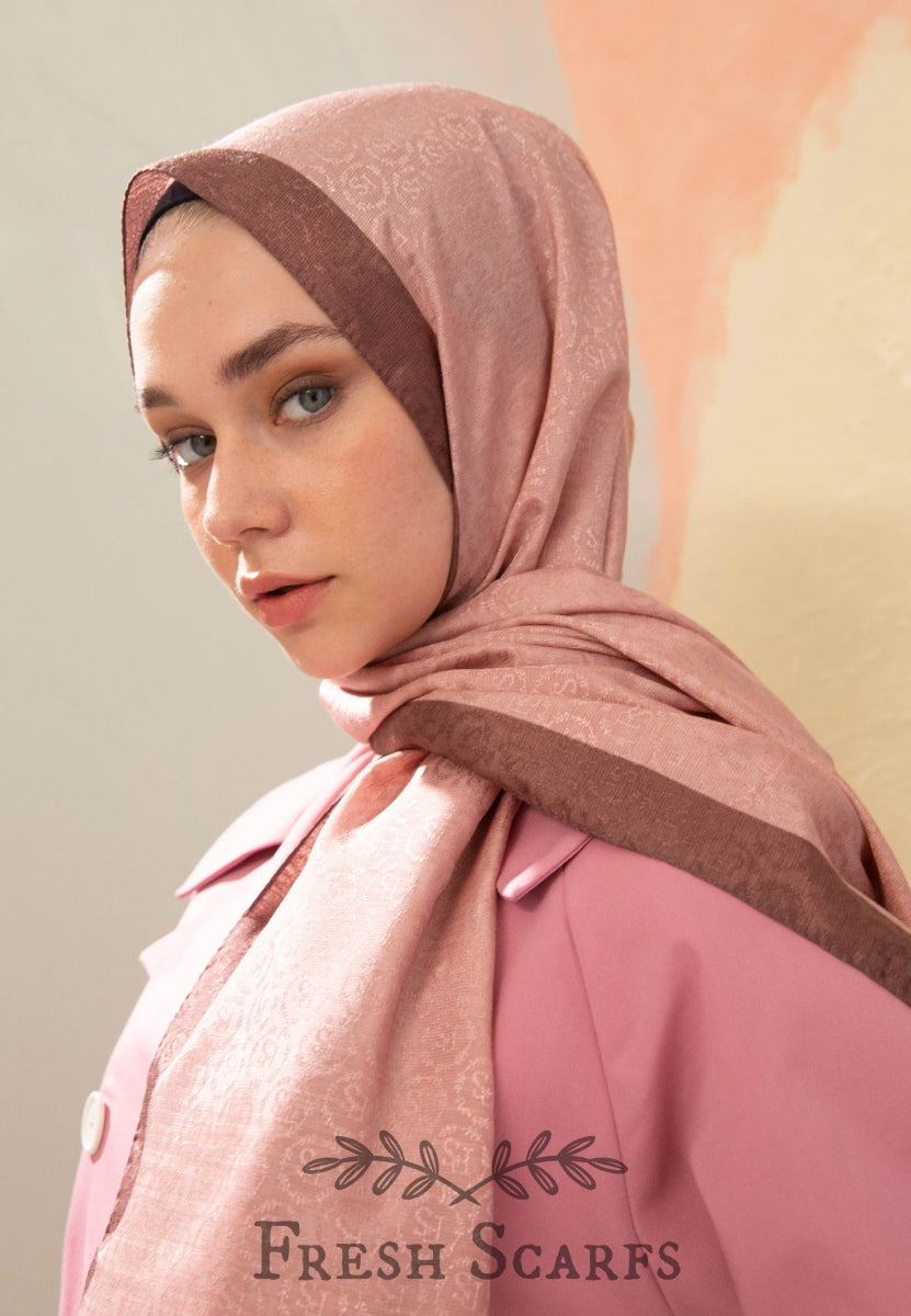 Gül Kurusu Monogram Şal