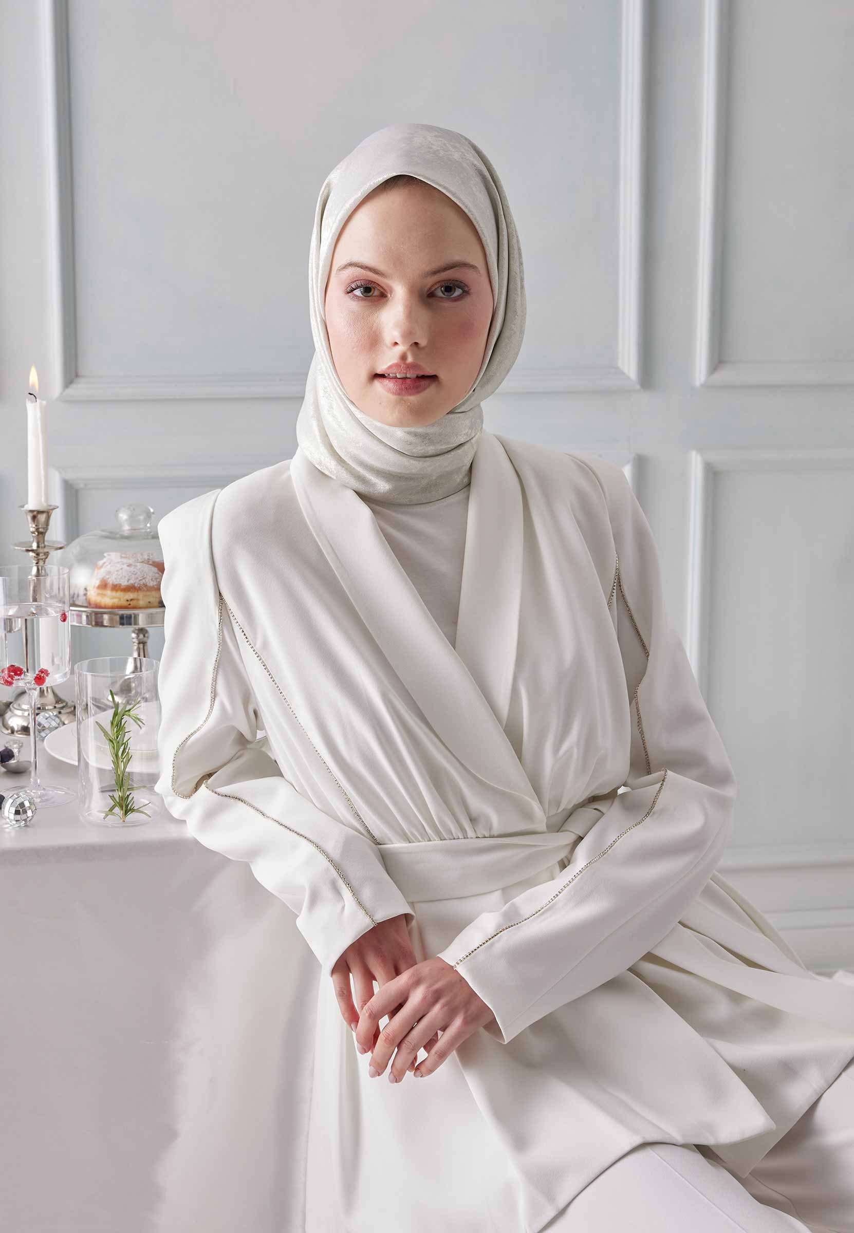 Beyaz Luxury Shıne Eşarp