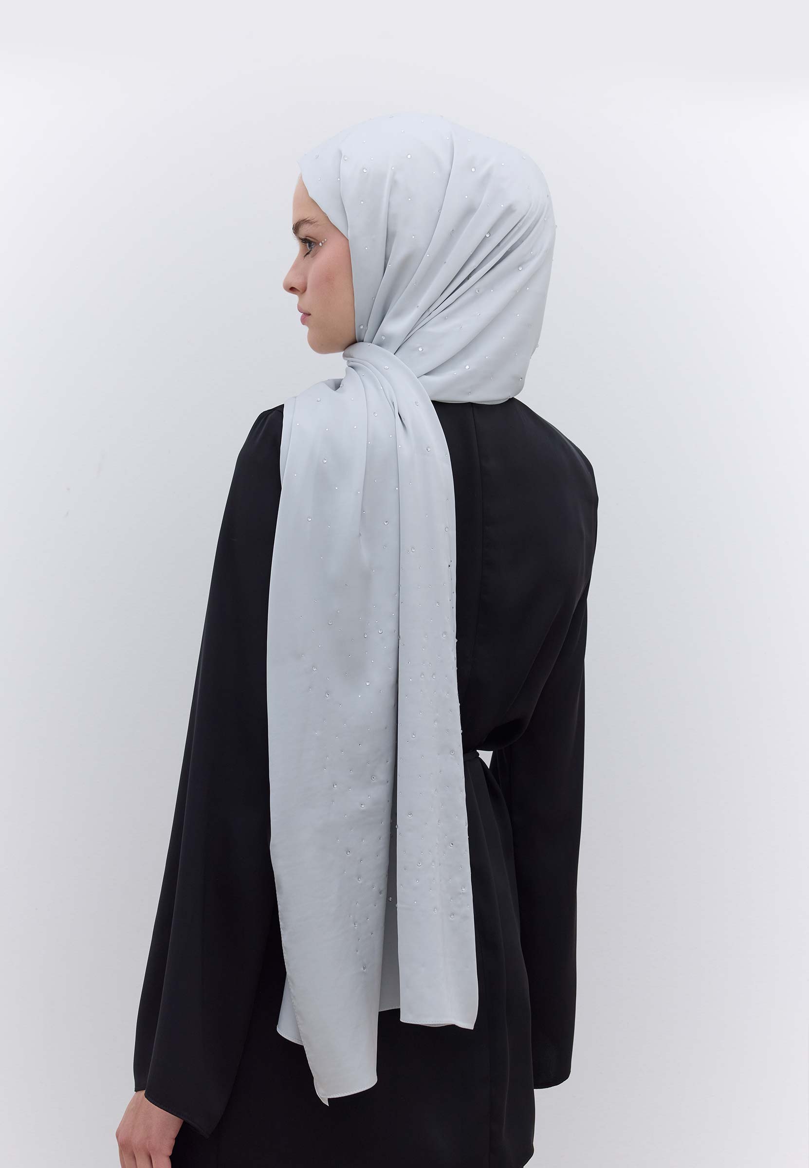 Gümüş Strass Taşlı İpeksi Şal