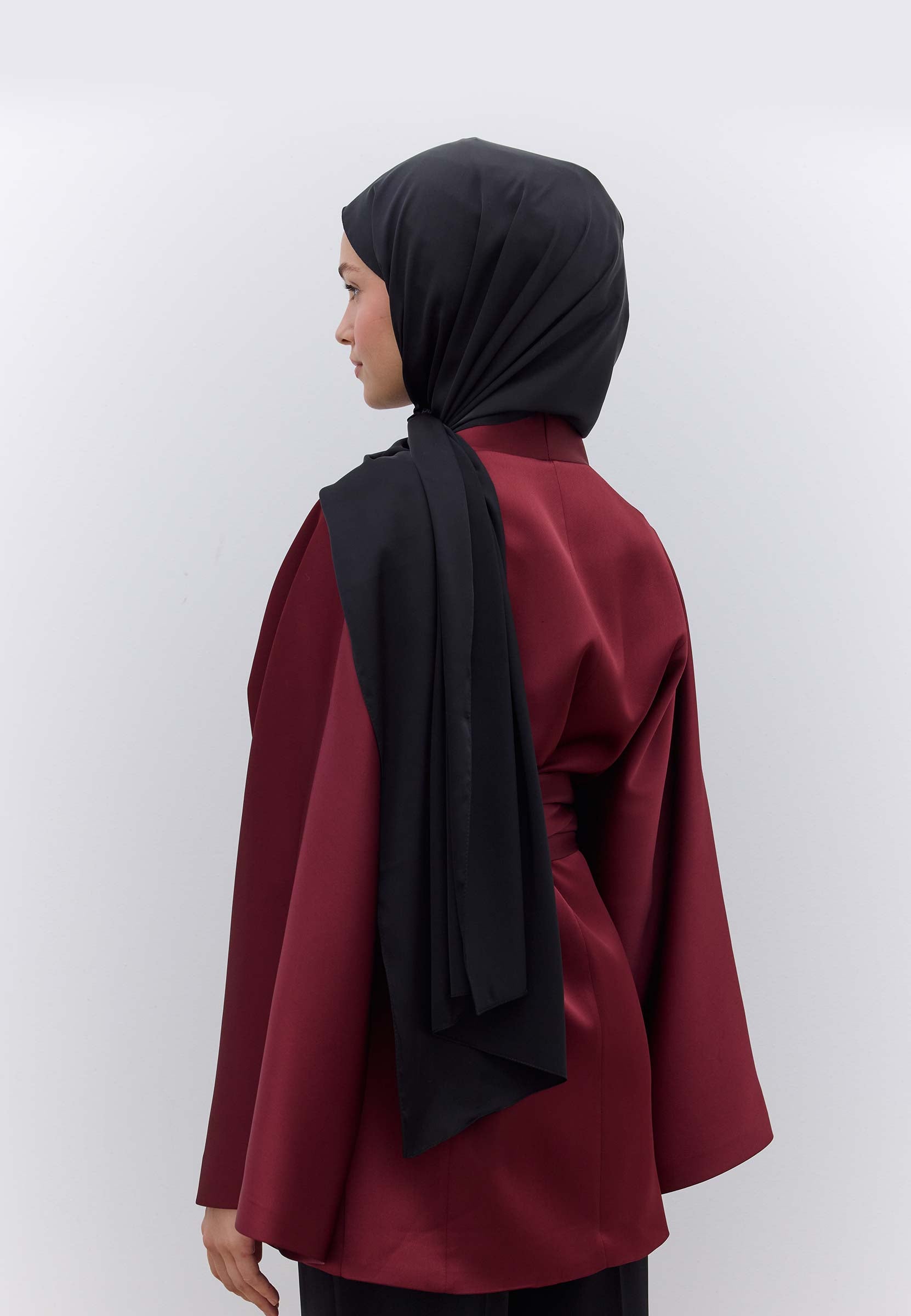Siyah İpeksi Elegance Şal