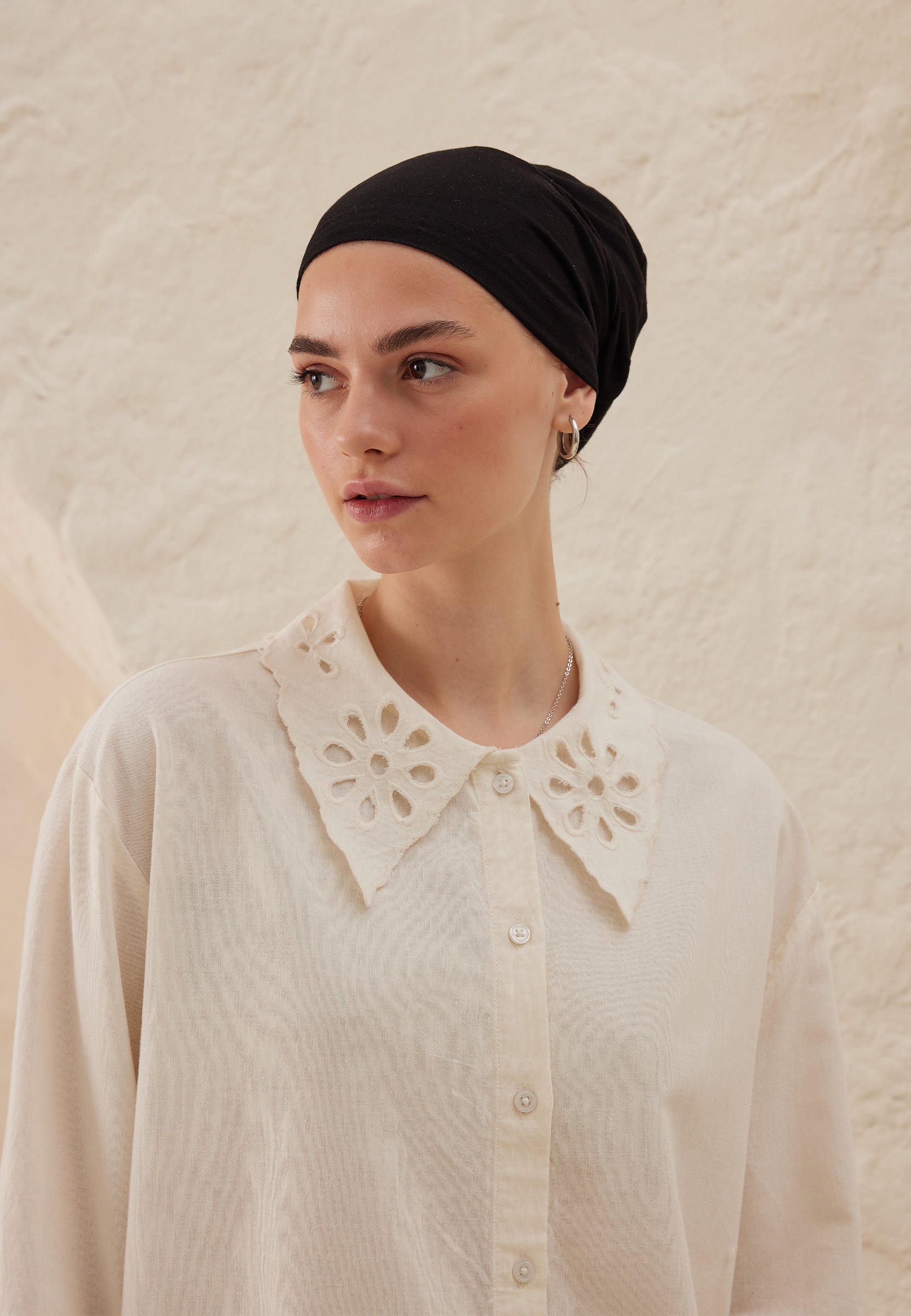 Siyah Silikonlu Kaydırmaz Bone