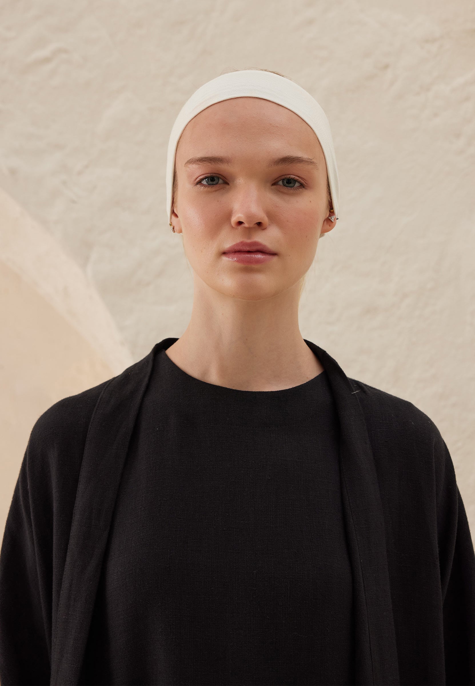 Ekru Silikonlu Kaydırmaz Bandana