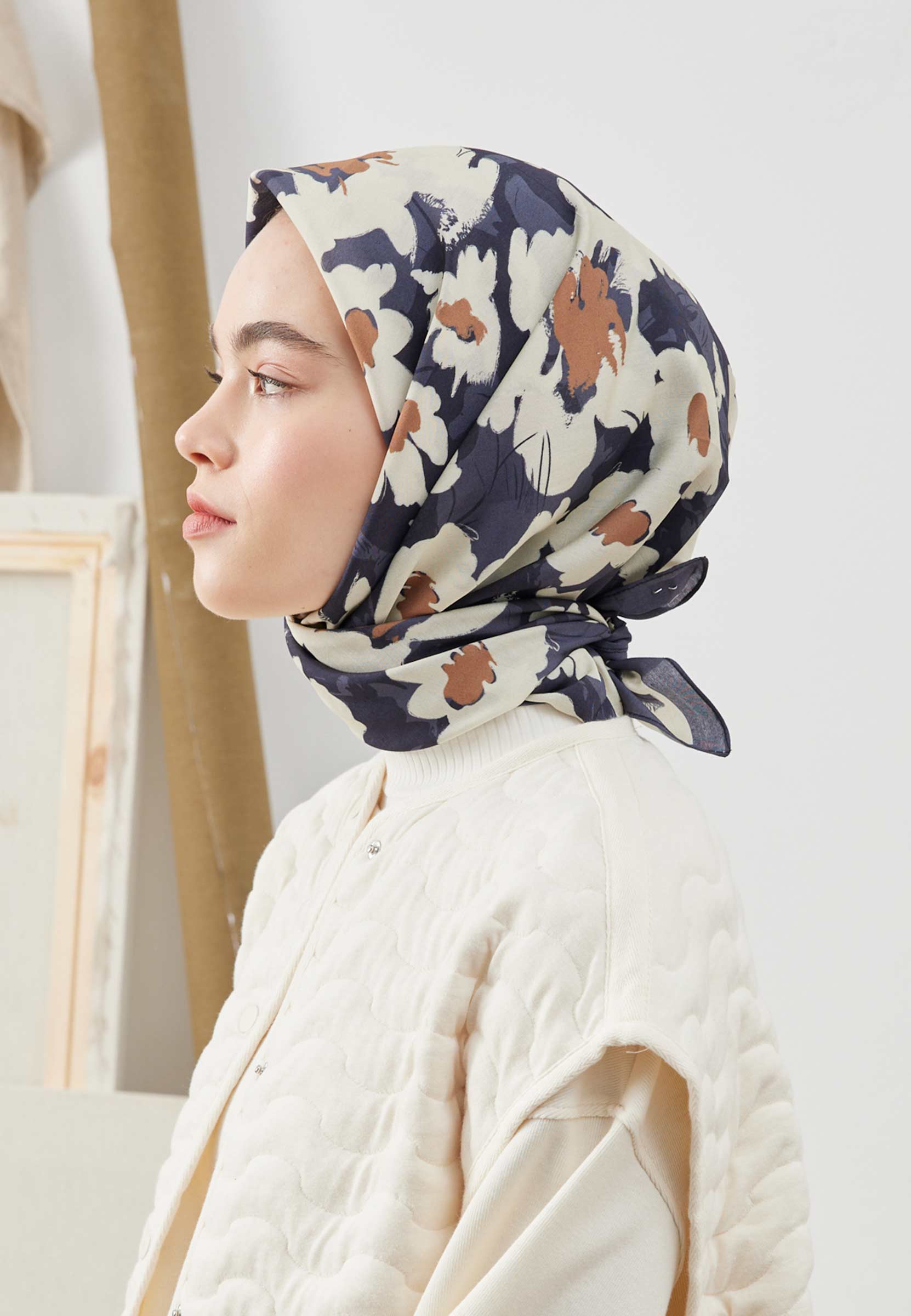 Lacivert Multı Flower Desen Pamuk İpek Eşarp