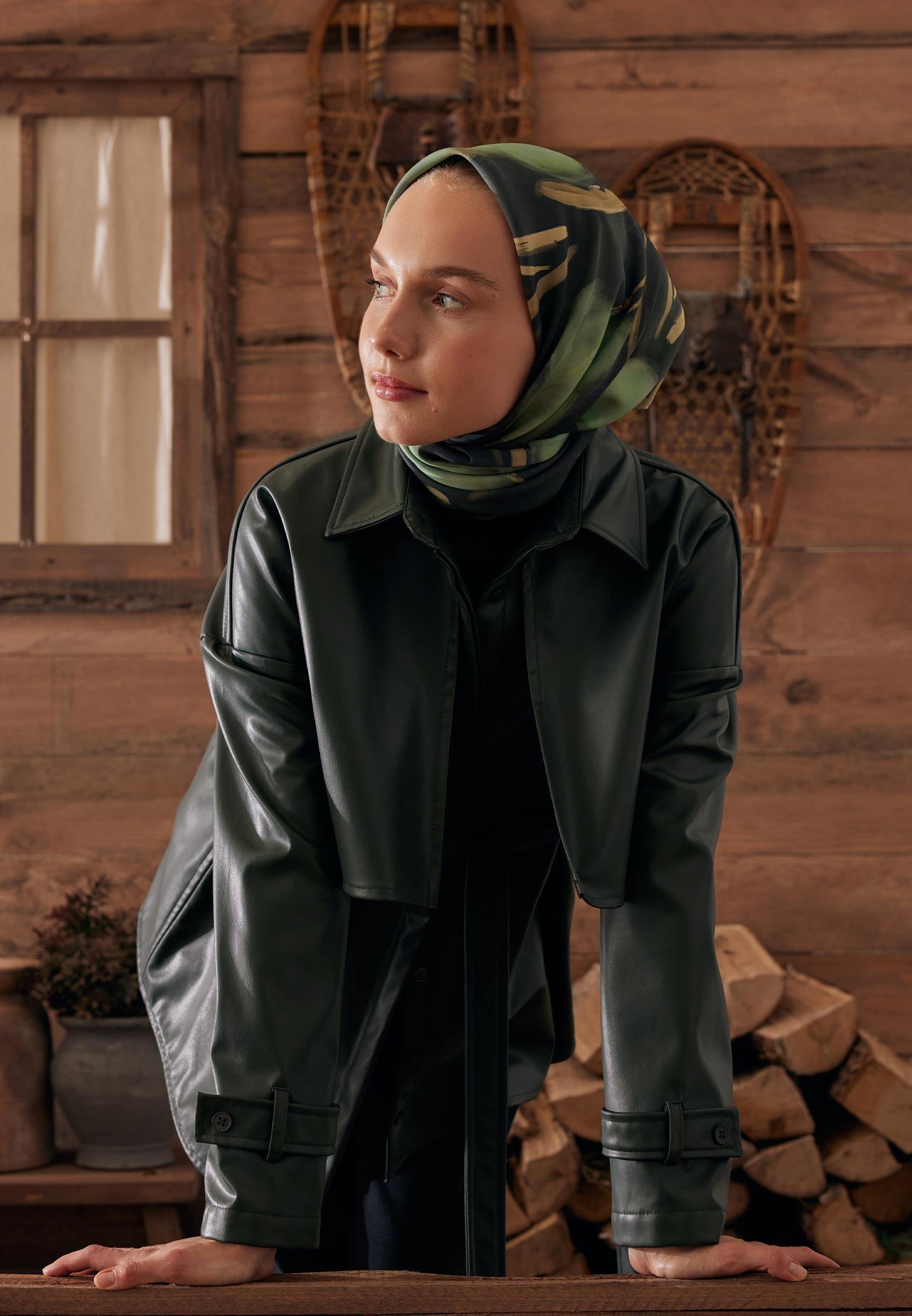 Koyu Yeşil Darcy Desen Pamuk İpek Eşarp