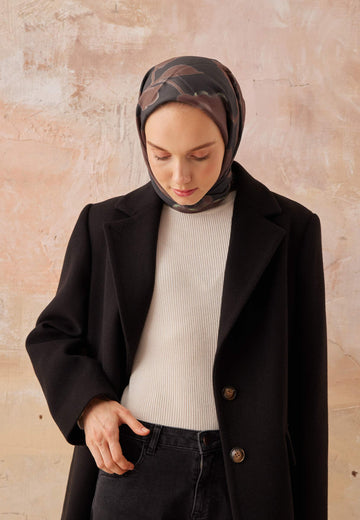 Siyah Dark Flower Desen Pamuk İpek Eşarp