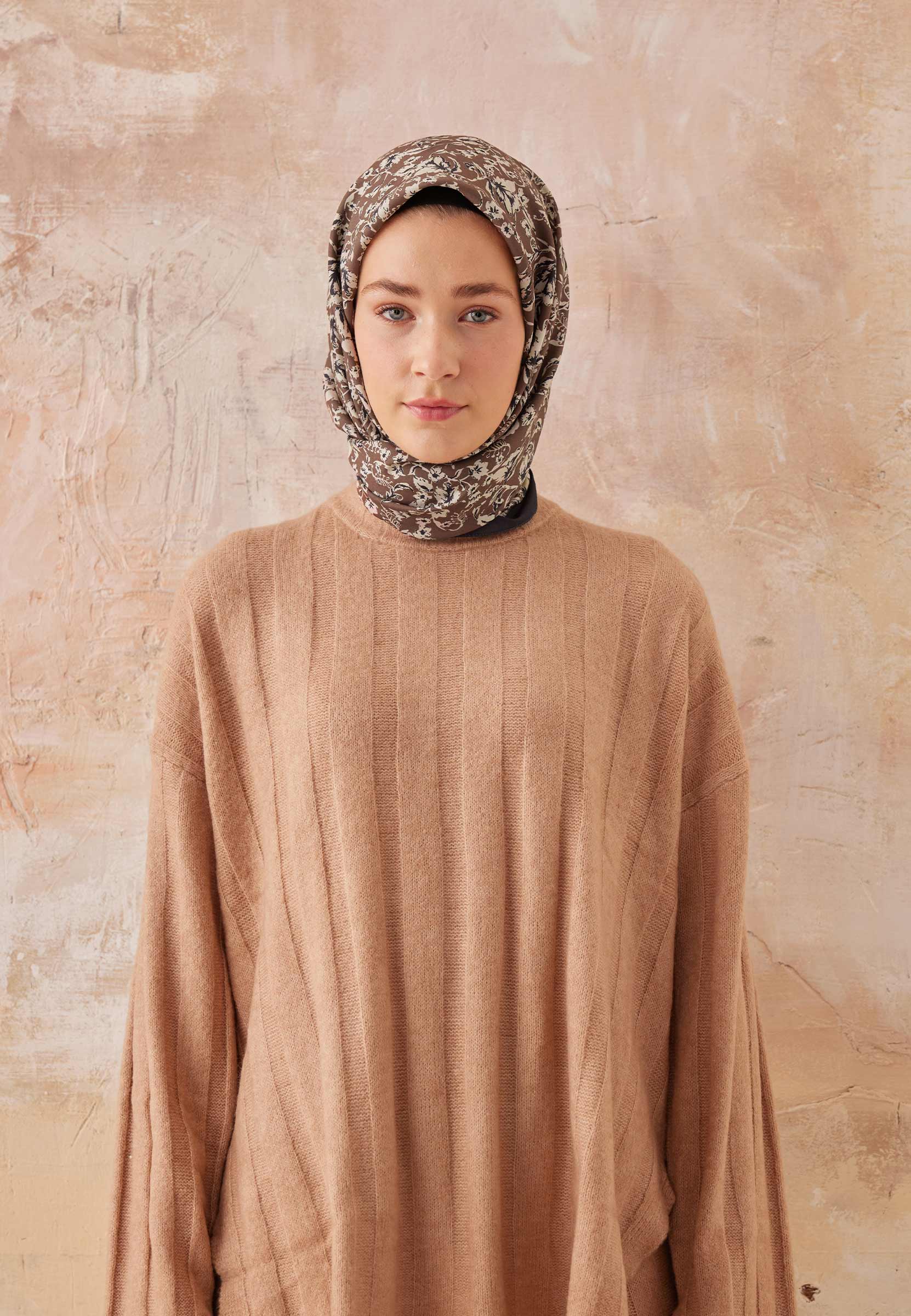 Kahve Estelle Desen Pamuk İpek Eşarp
