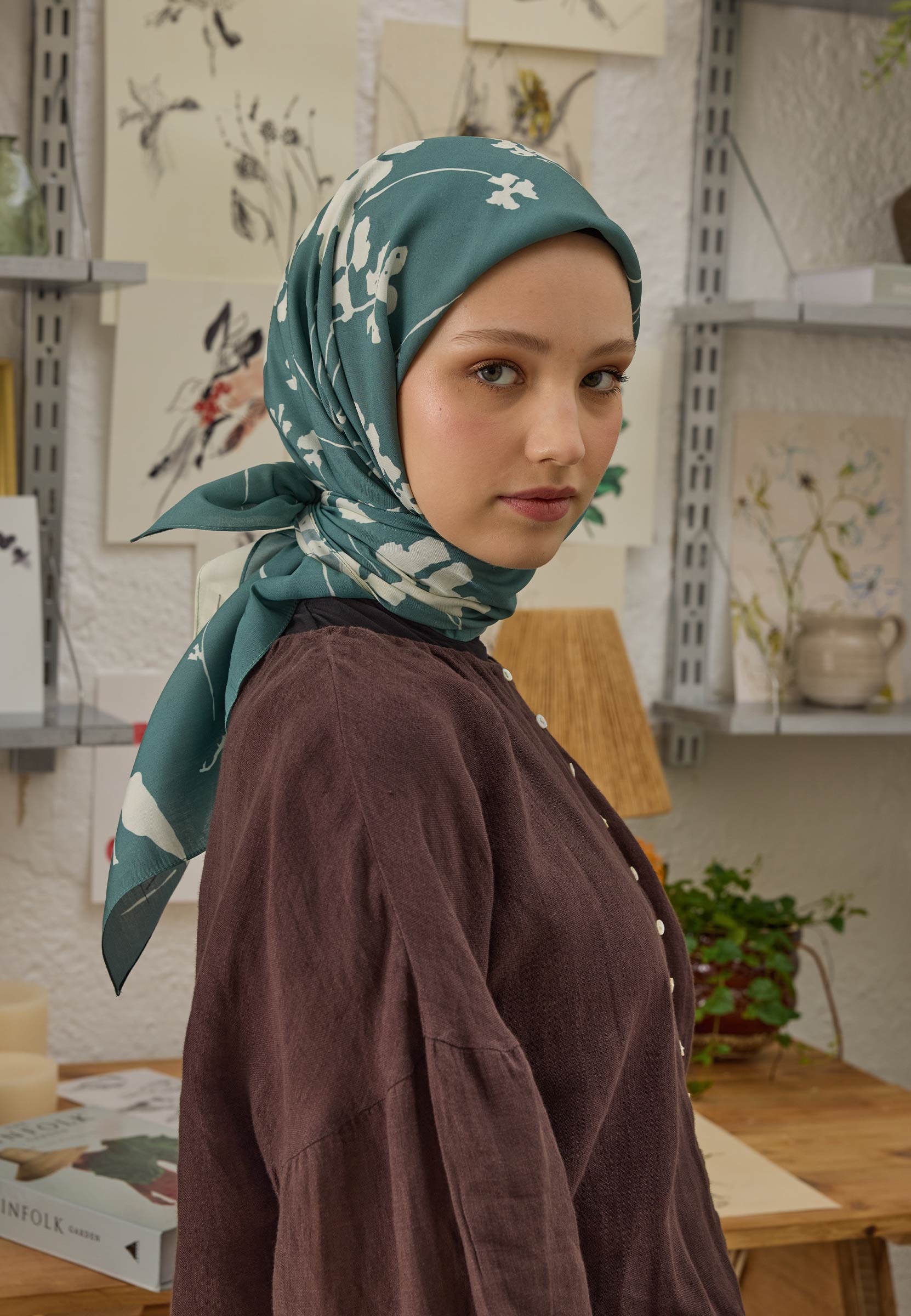 Okyanus Perla Desen Pamuk İpek Eşarp