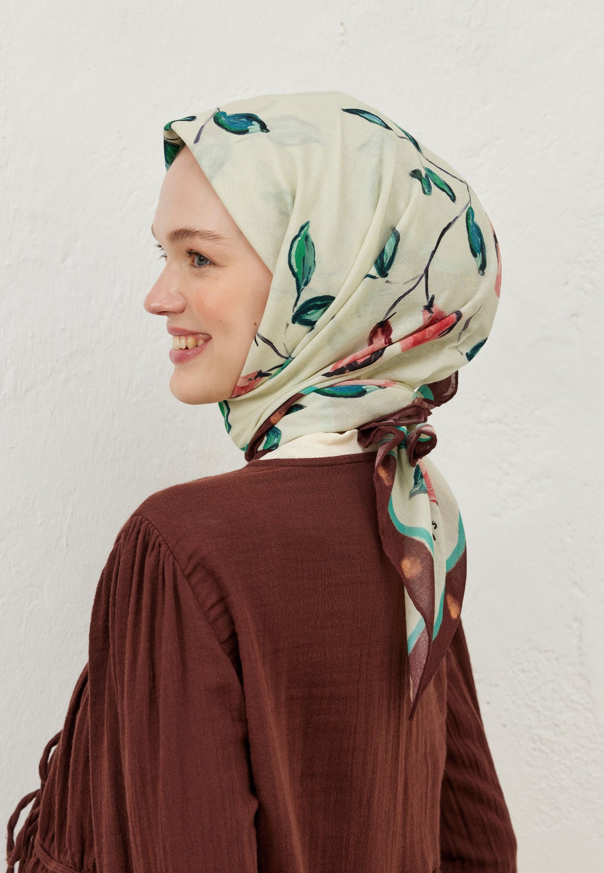Gülkurusu Bridget Desen Pamuk Vual Eşarp