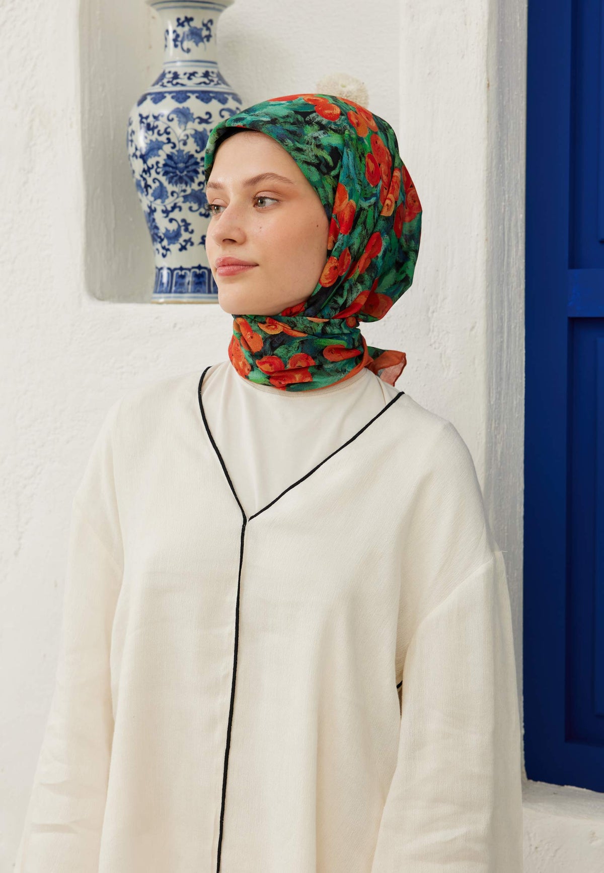 Siyah Peach Garden Desen Pamuk Vual Eşarp