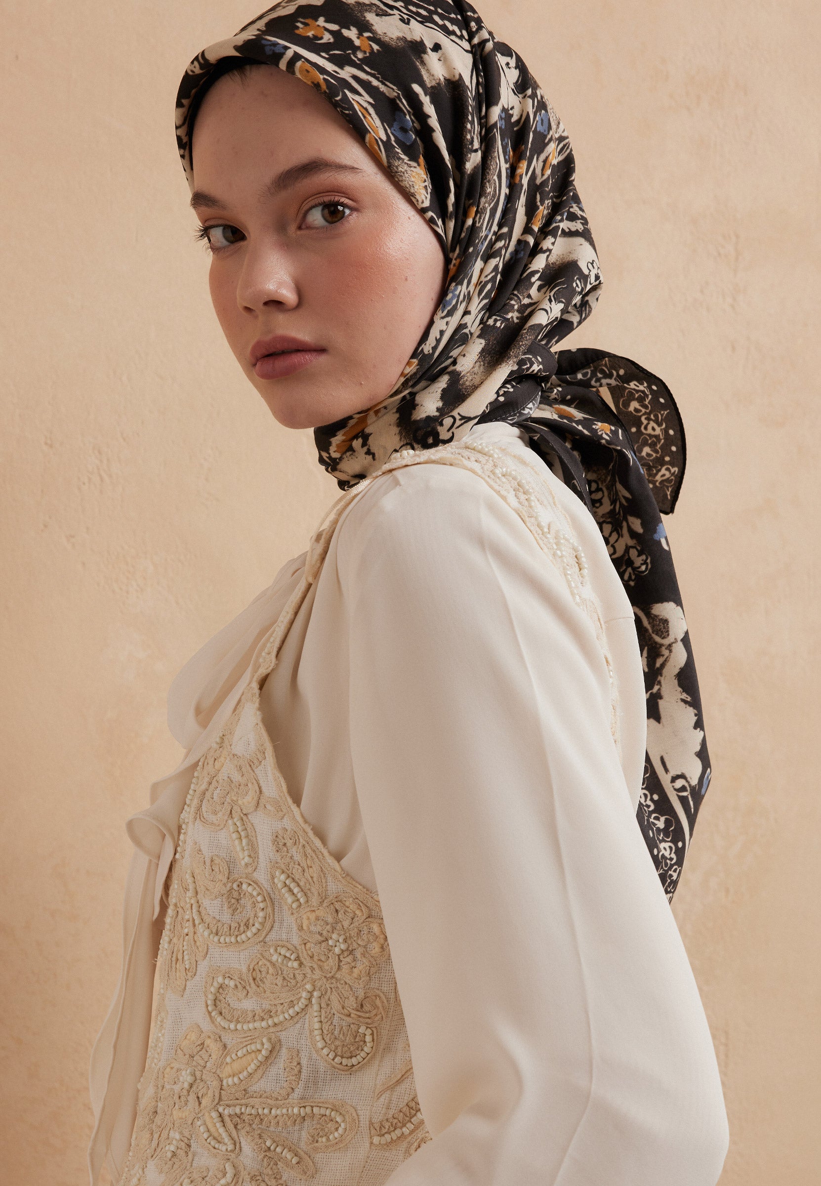 Koyu Kahve Floral Paısley Desen Pamuk İpek Eşarp