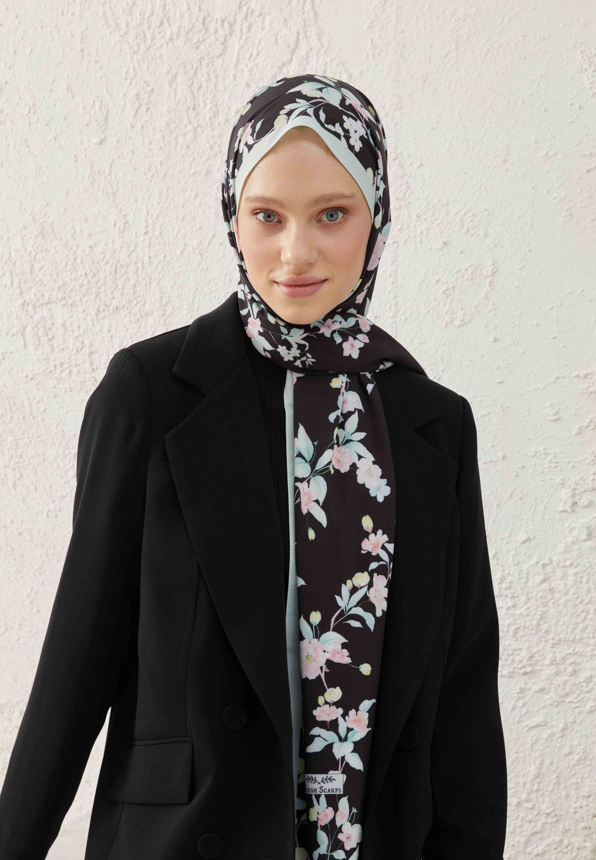 Siyah Prımrose Desen Şal