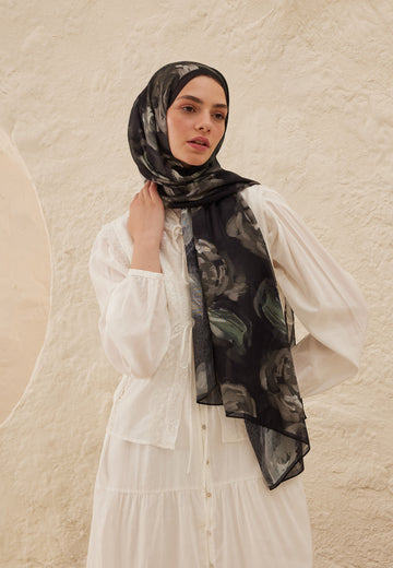 Siyah Summer Rose Desen Rami Şal