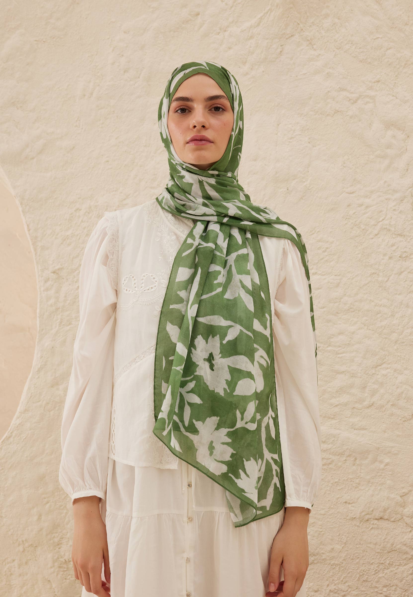 Yaprak Petunia Desen Rami Şal