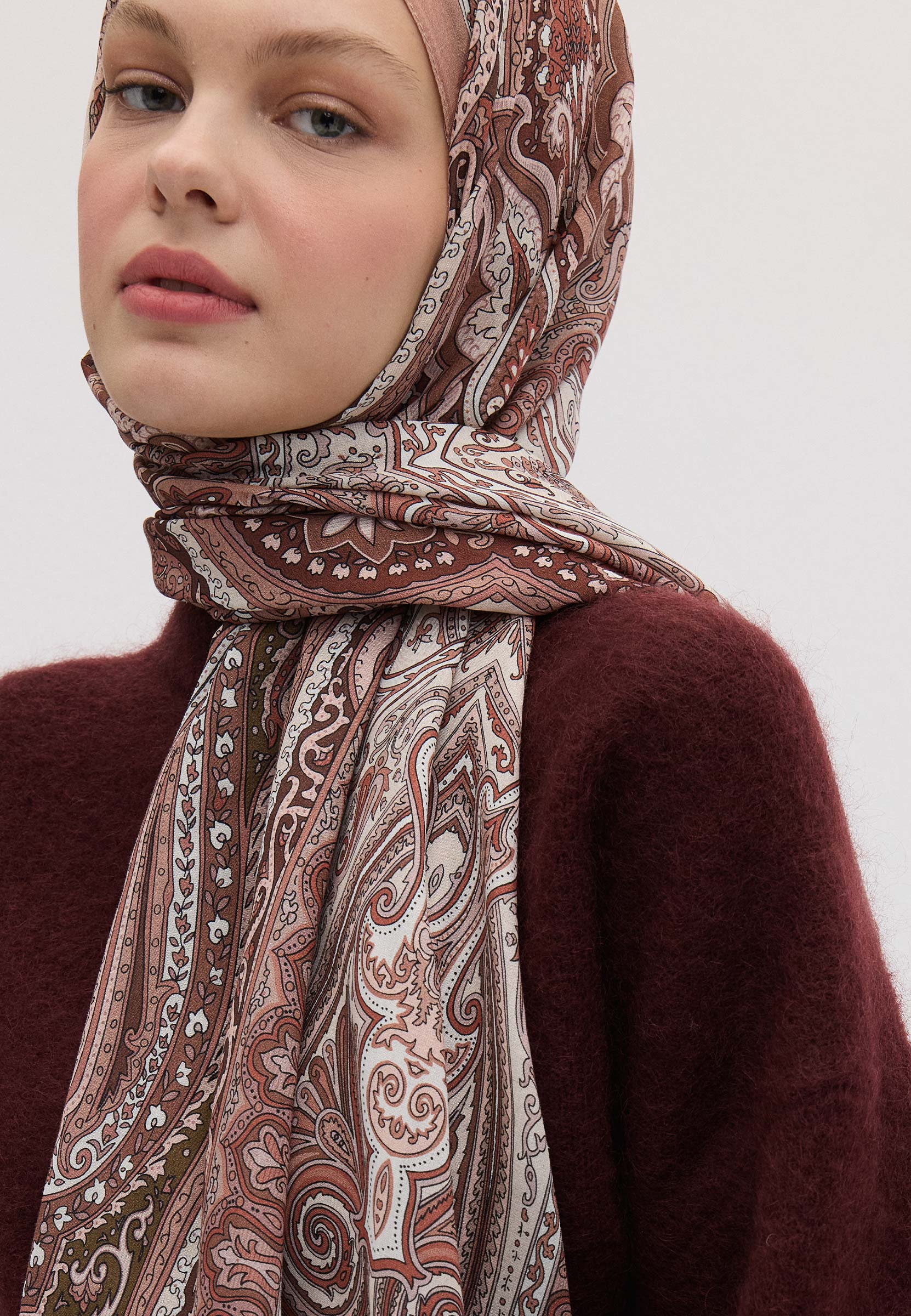 Kil Etnıc Floral Desen Şal