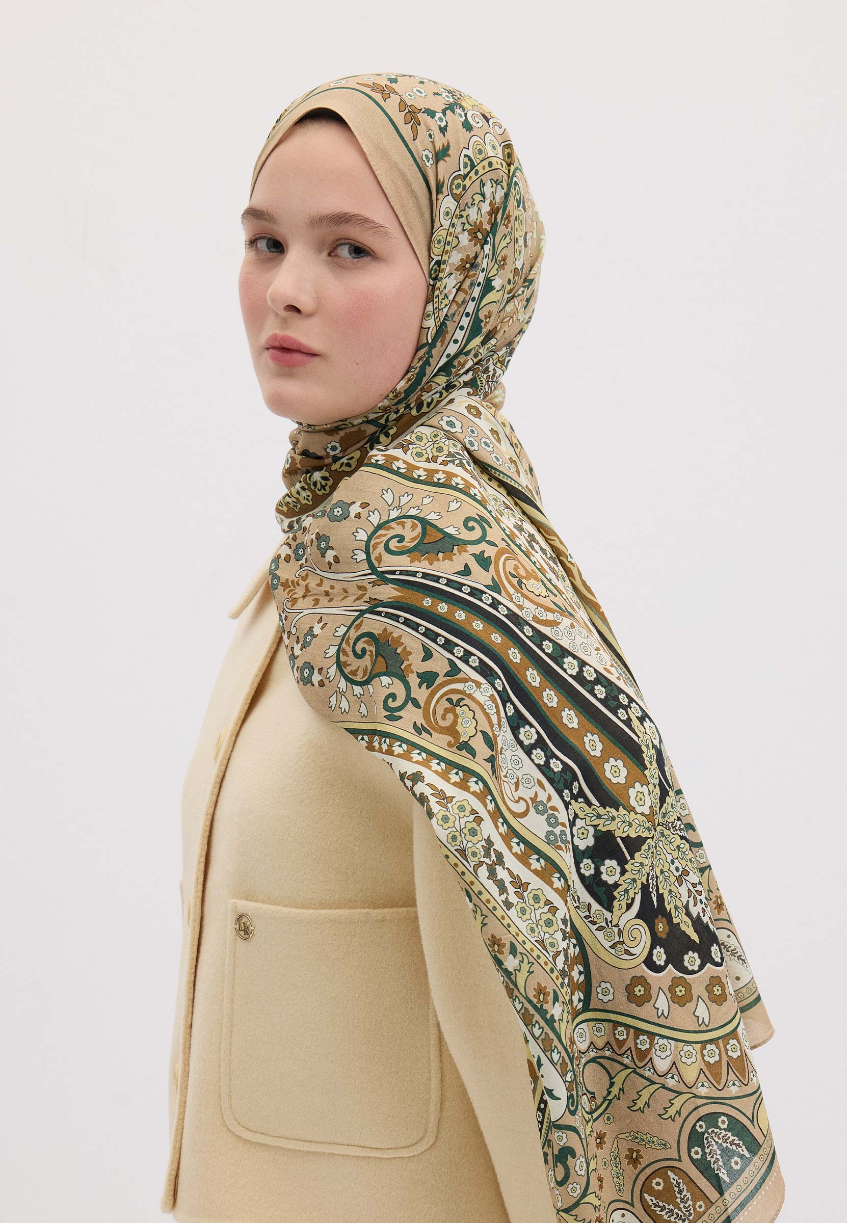 Sahra Valerıa Desen Şal