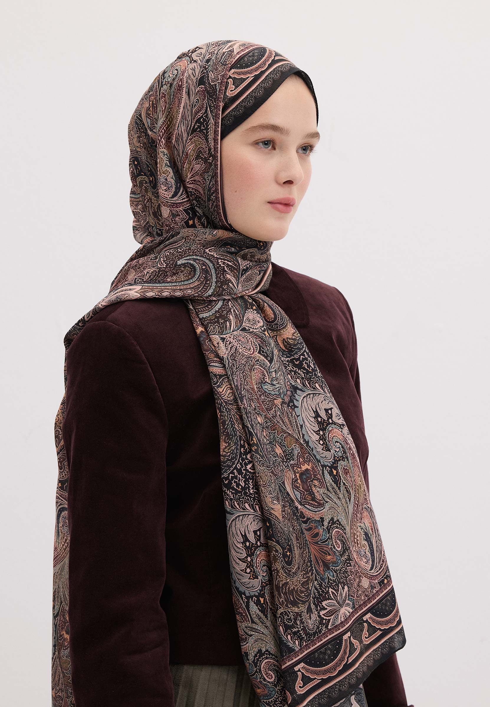 Siyah Amora Desen Şal