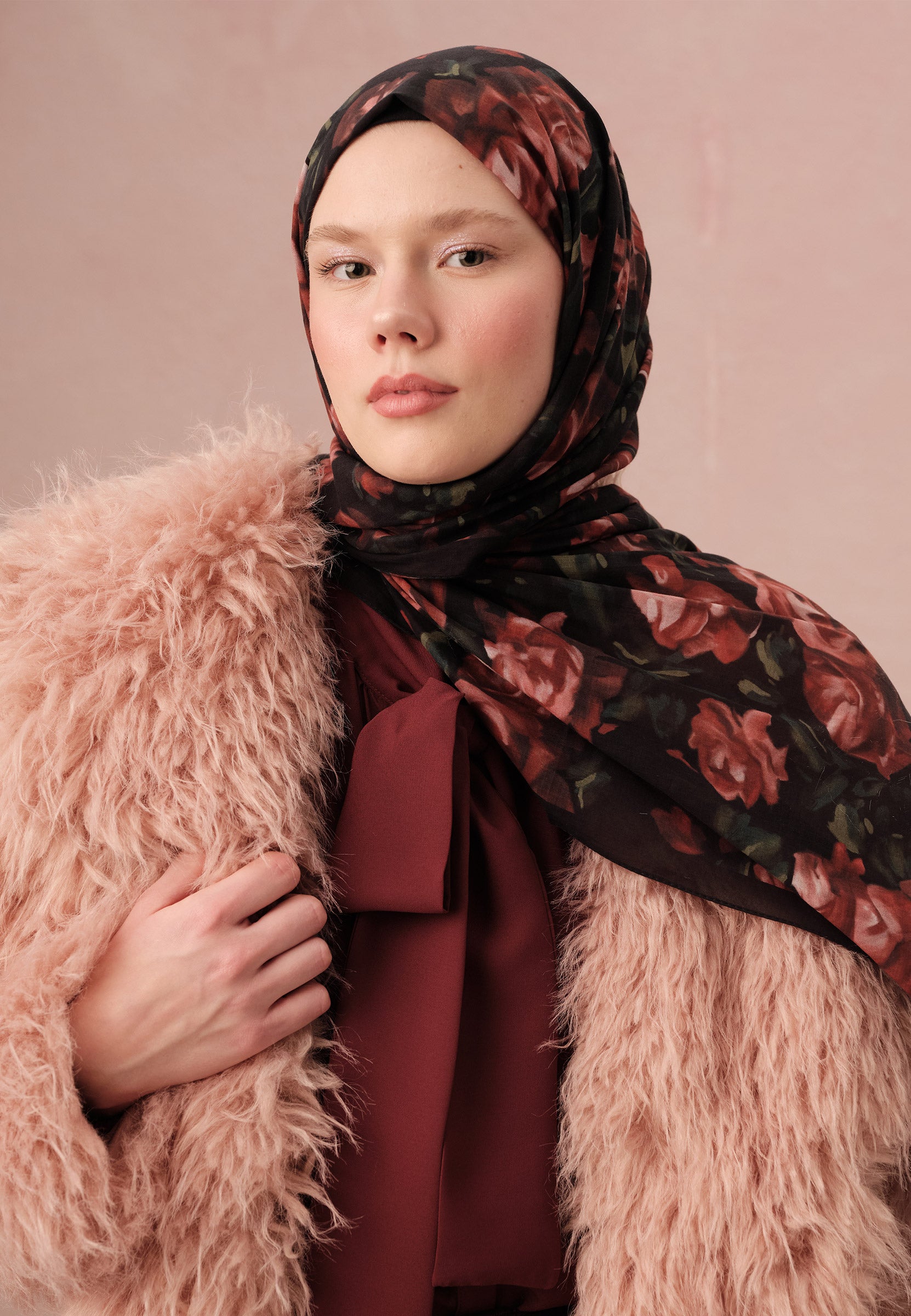 Kırmızı Wıld Rose Desen Vual Şal