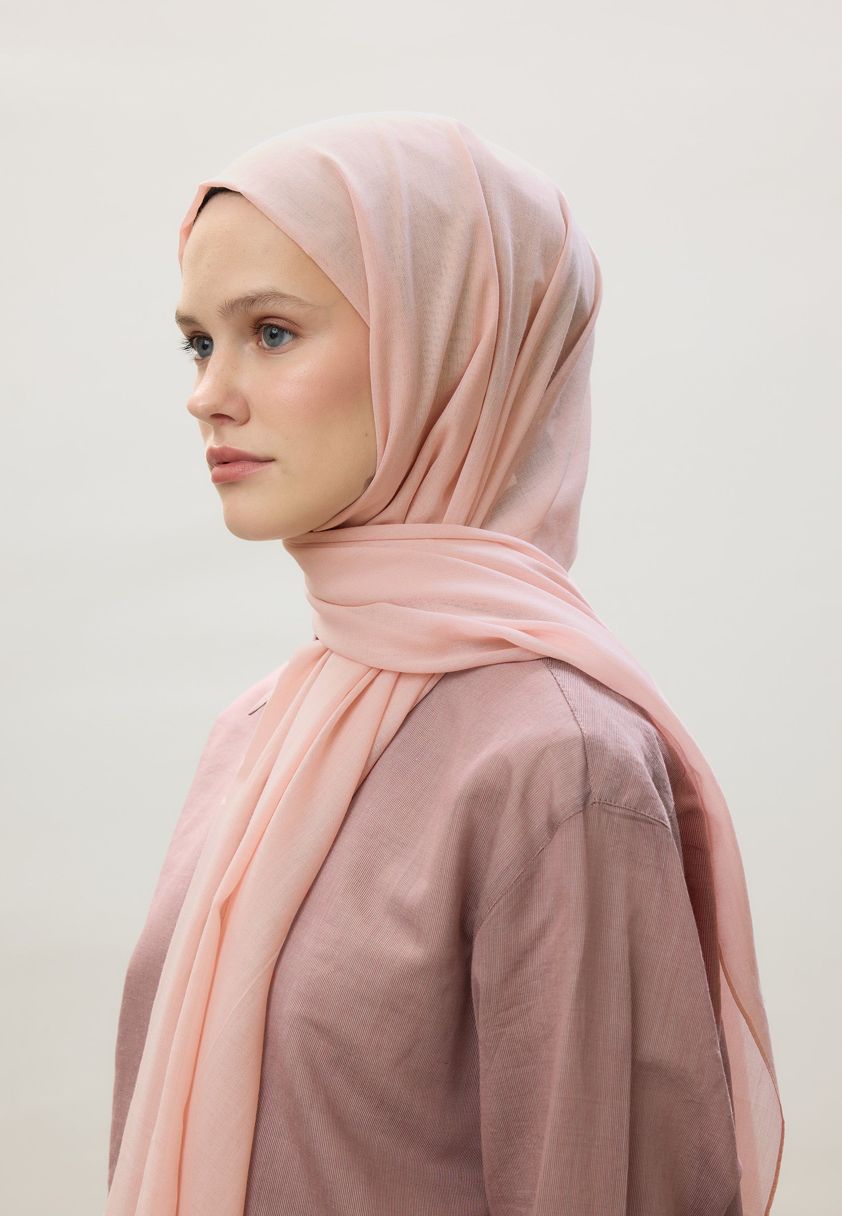 Uçuk Pembe İnce Pamuk Vual Şal