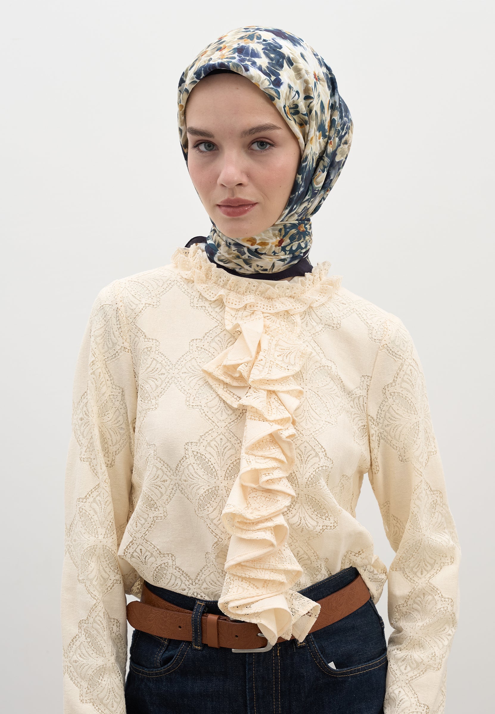 Lacivert Cherry Blossom Desen Pamuklu Viskon Eşarp