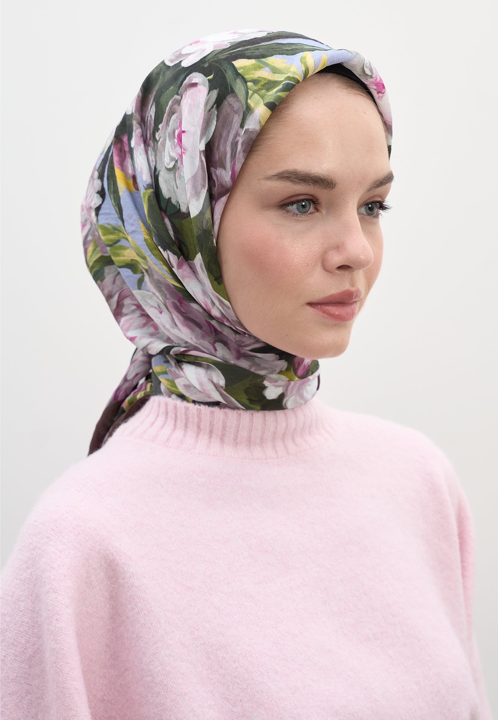Mürdüm Lotus Desen Pamuklu Viskon Eşarp