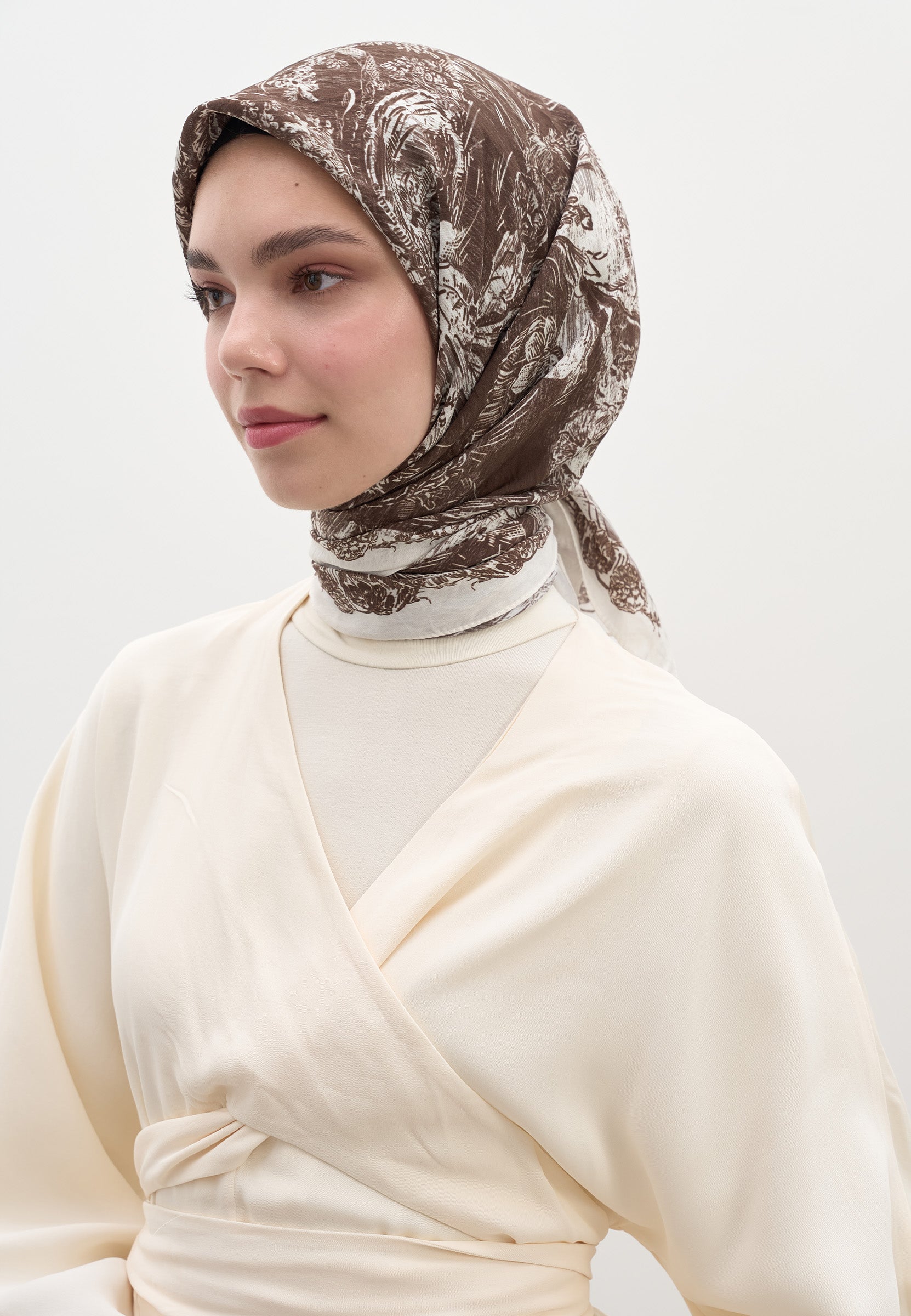 Acı Kahve Secret Elegance Desen Pamuklu Viskon Eşarp