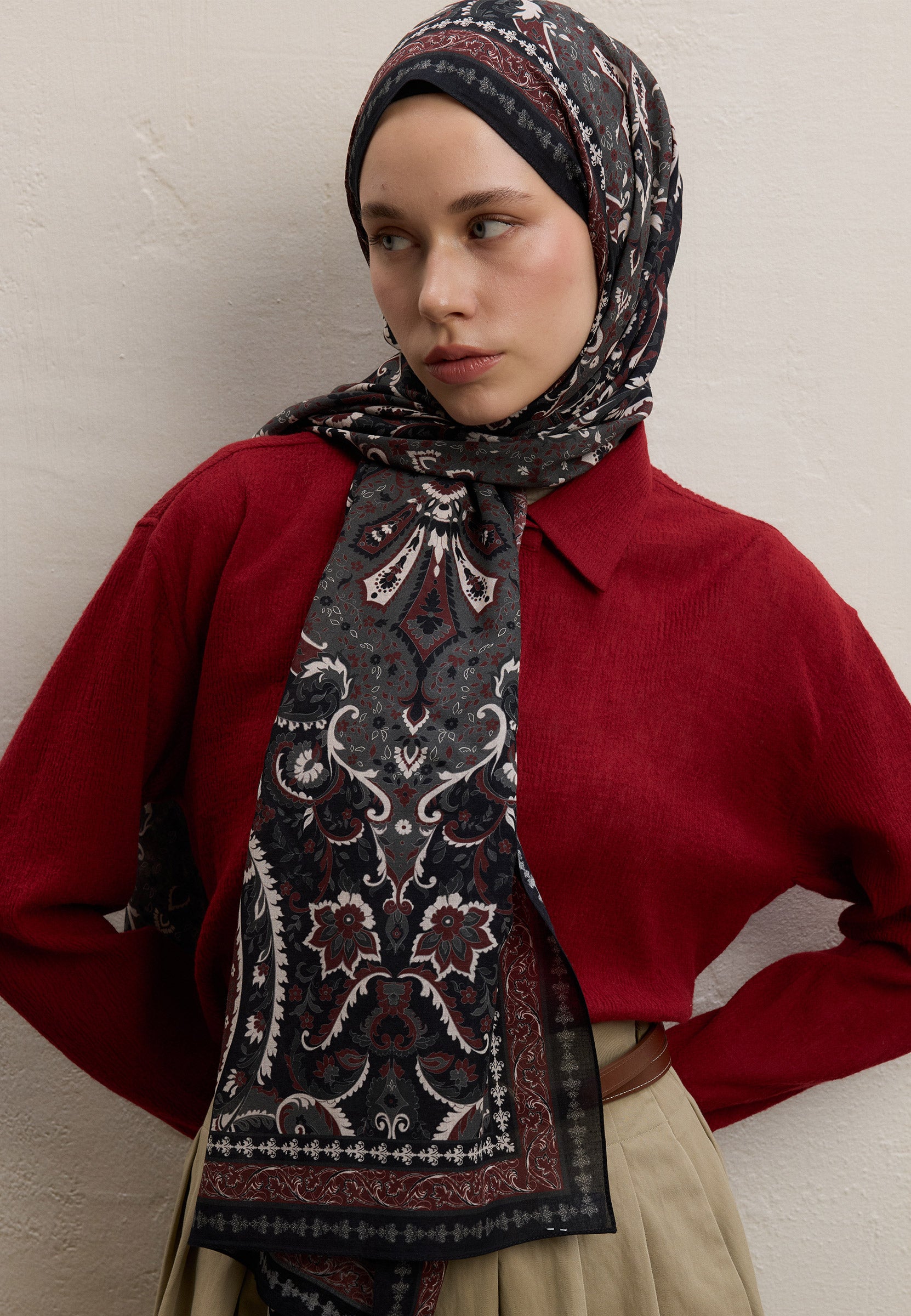 Siyah Elegant Desen Şal