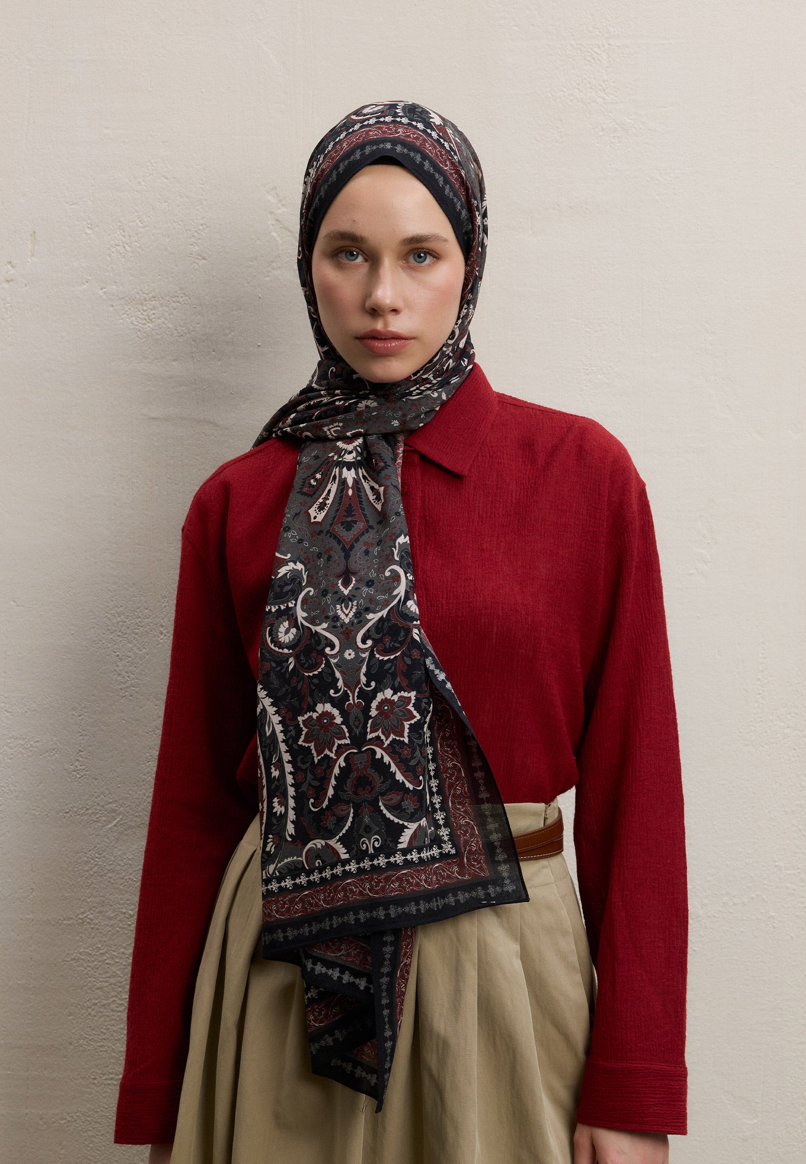 Siyah Elegant Desen Şal