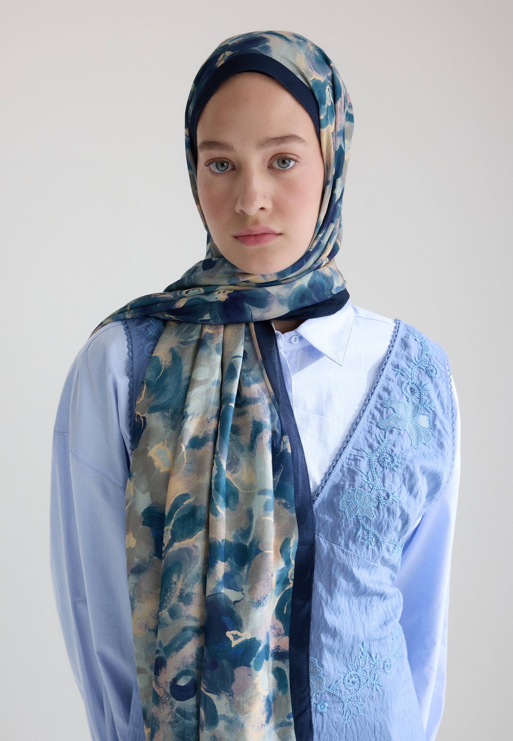 İndigo Hıbıscus Beauty Floş Viskon Şal