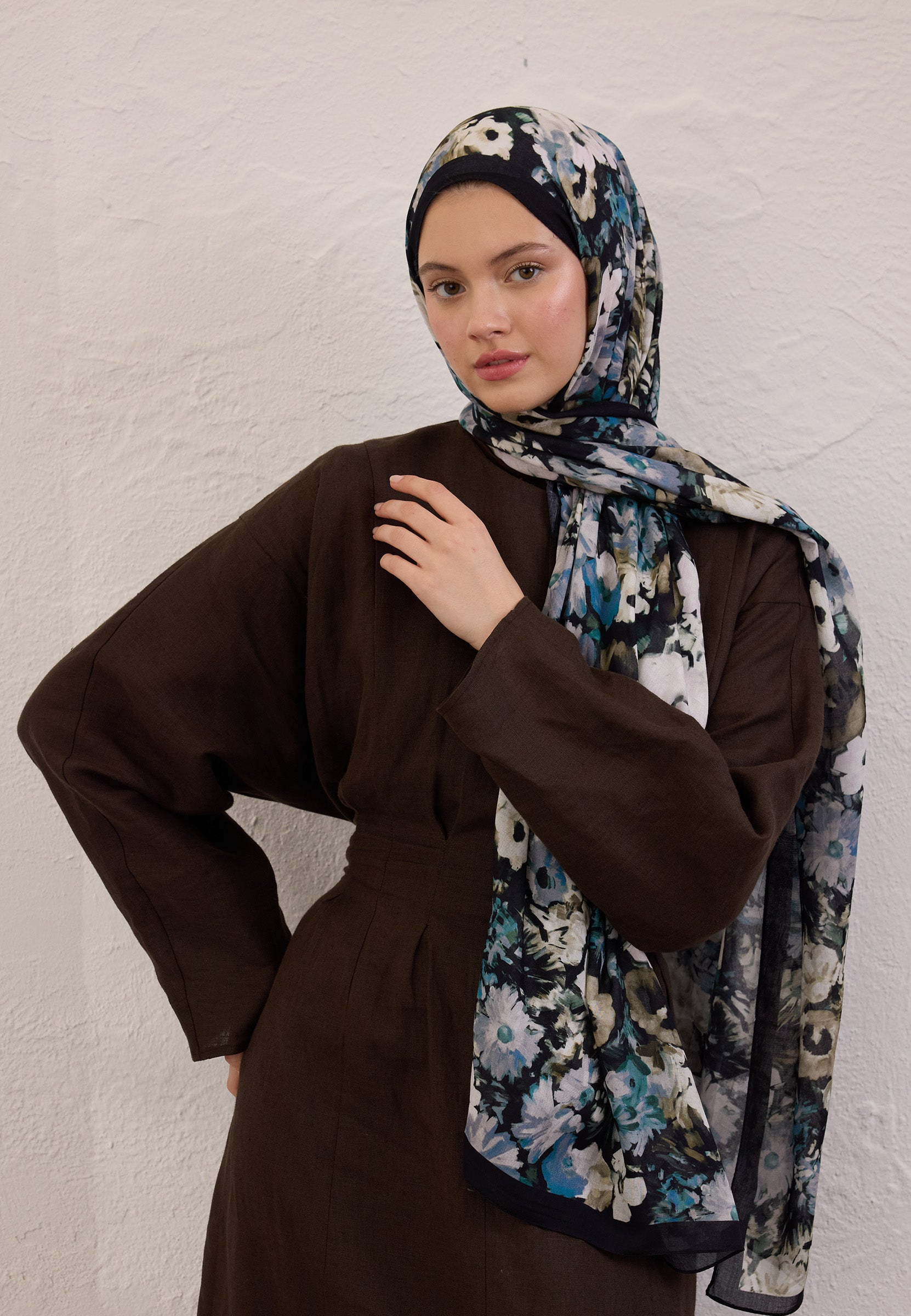 Siyah Beauty Blossom Desen Rami Şal