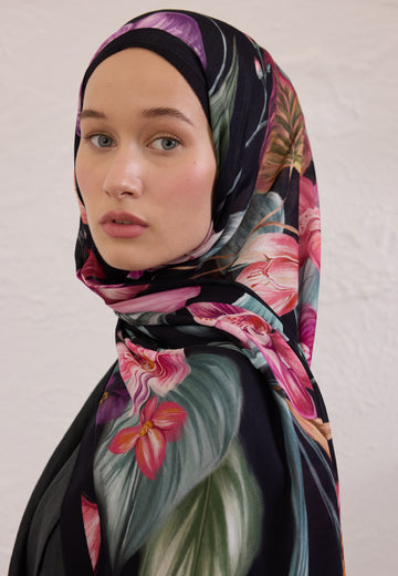 Siyah Elegant Flower Desen Rami Şal