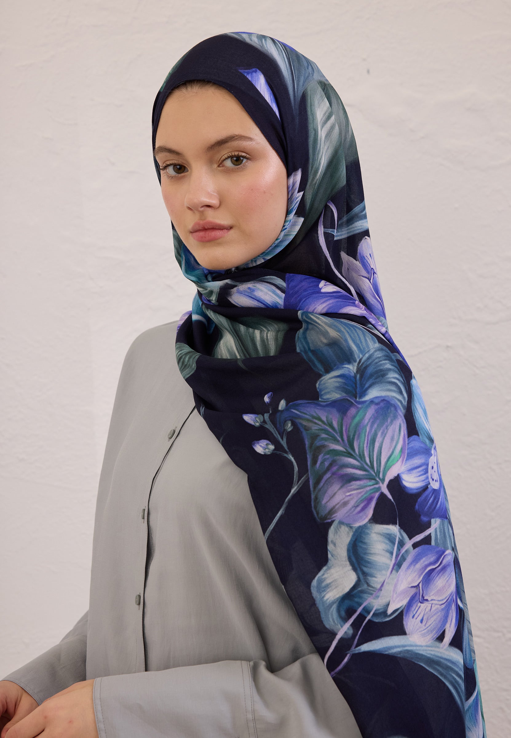 Lacivert Elegant Flower Desen Rami Şal