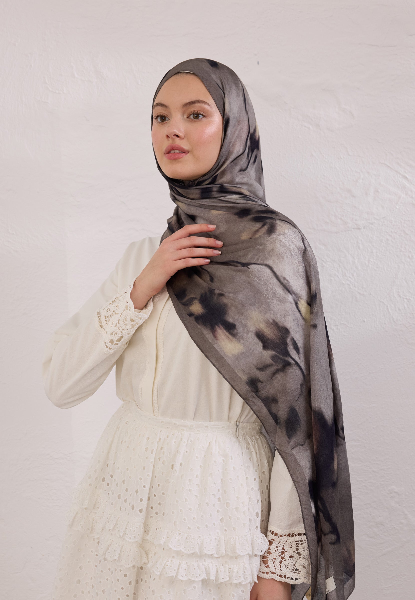 Vizon Dark Flora Desen Rami Şal