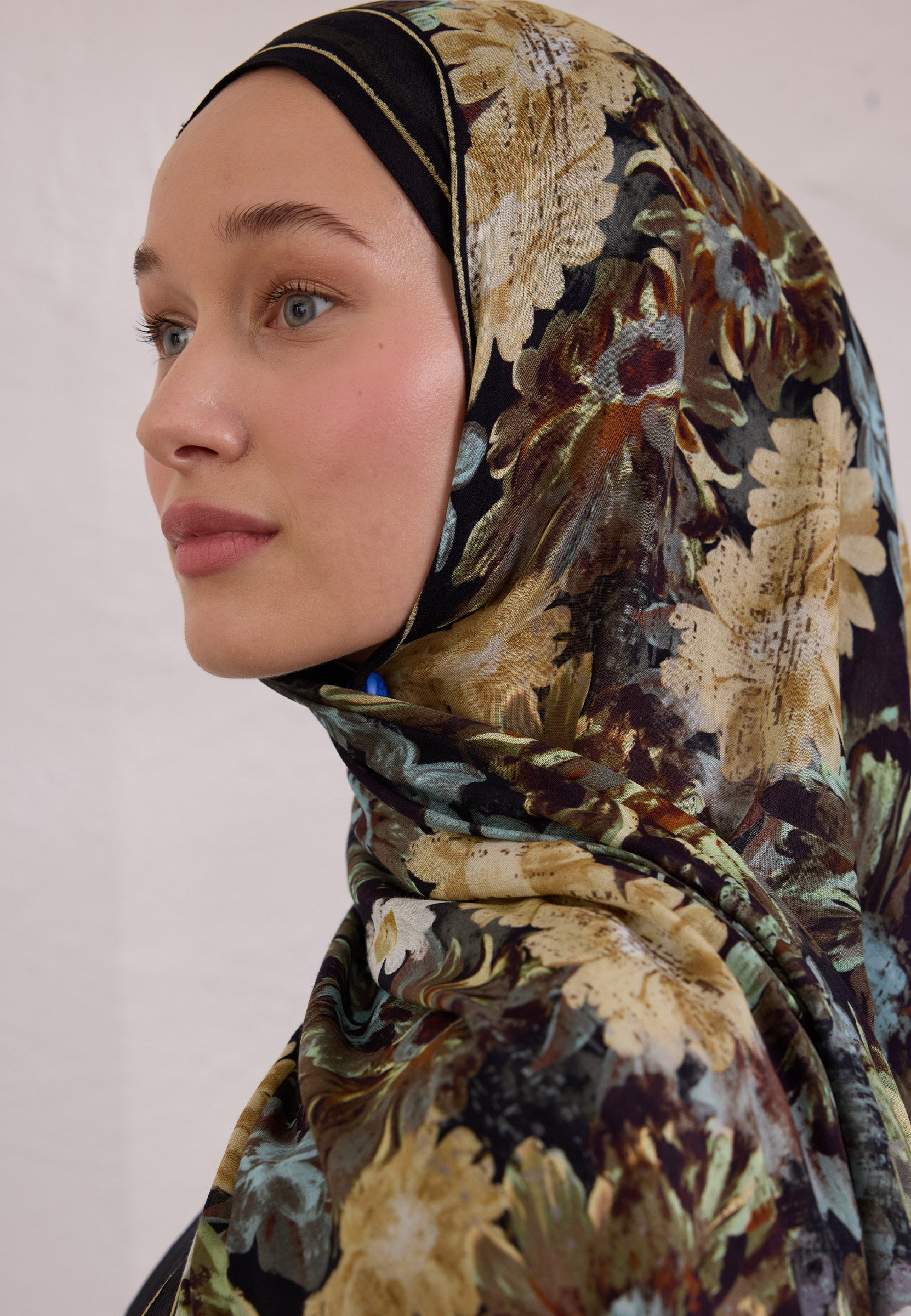Siyah Jasmıne Joy Desen Rami Şal