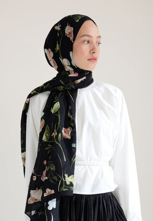 Siyah Love Garden Floş Viskon Şal